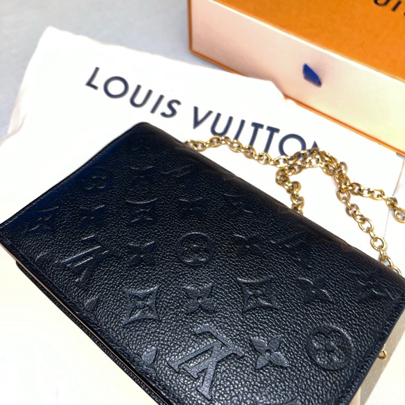 Louis Vuitton Vavin chain wallet purse in black. Receipt on hand - Picture 9 of 12